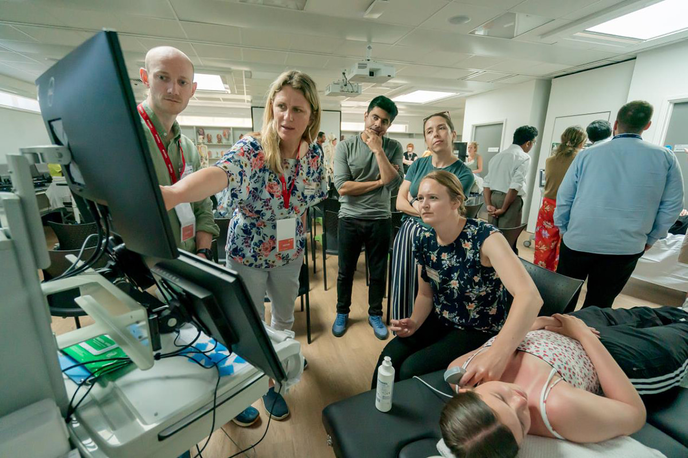Anaesthetist trainees using ultrasound technology